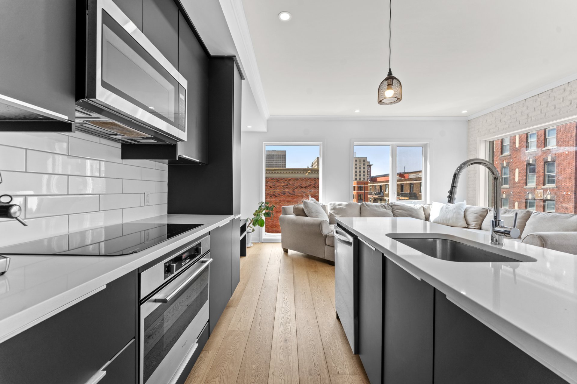 Cuisine — 1256 Maisonneuve, 304